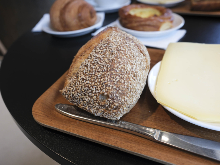 Overset perle i Jægergårdsgade: Kaffe, BMO og bagværk i særklasse.