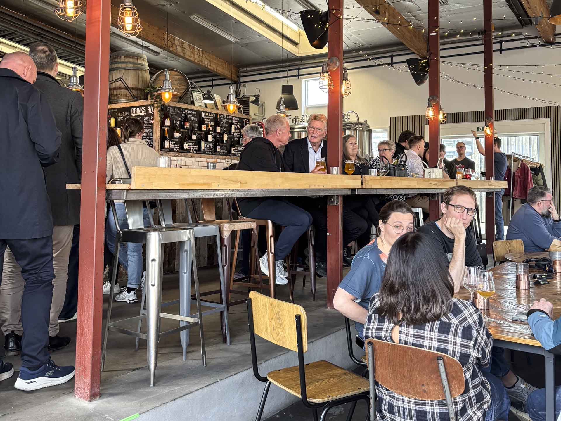 Hantwerk - Gastropub og restaurant med eget bryggeri lige over for Aarhus Lystbådehavn.