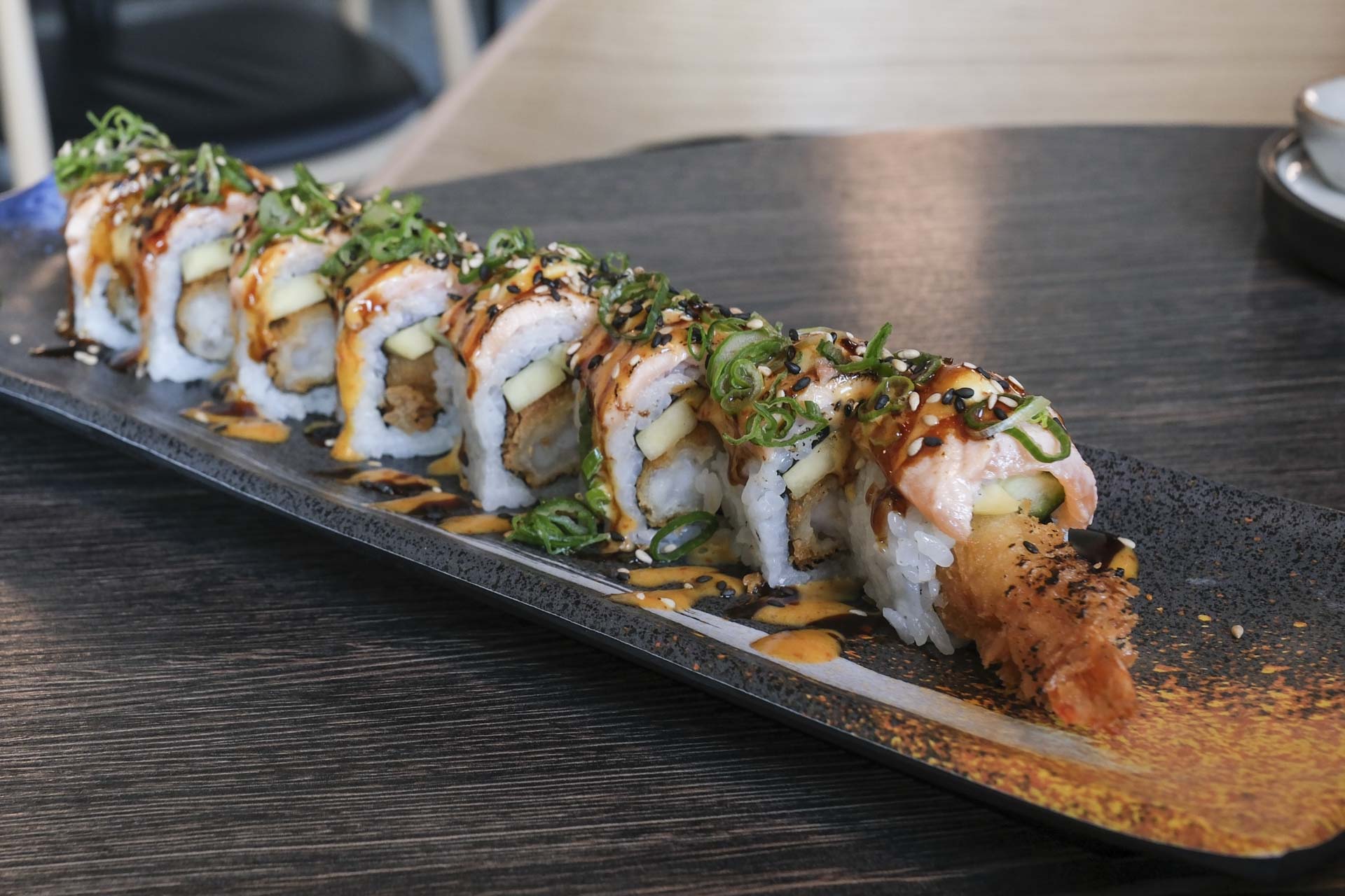 Laks og tempura-rejer hos A+ Siam Sushi på Aarhus Ø