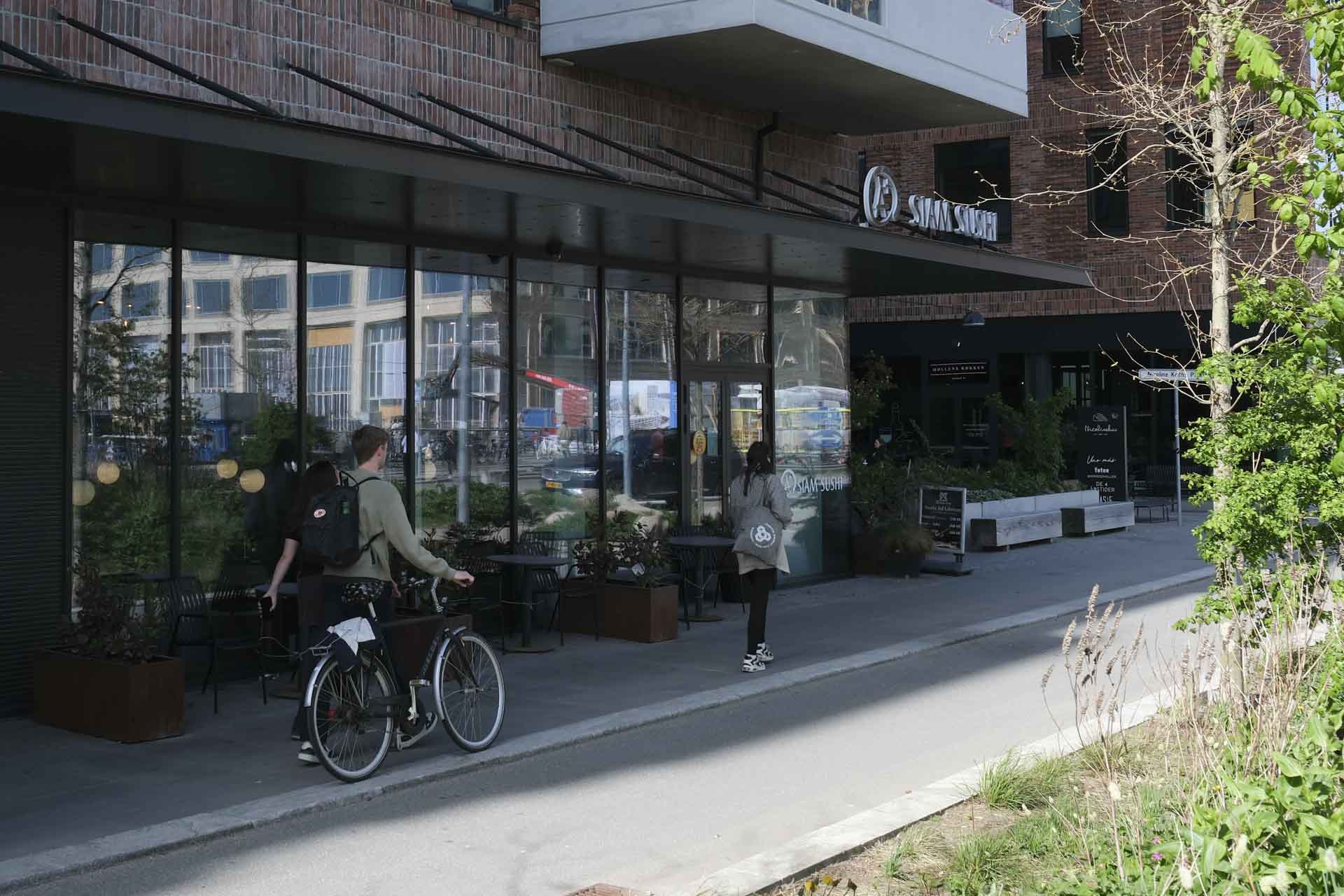 A+ Siam Sushi på Aarhus Ø set udefra