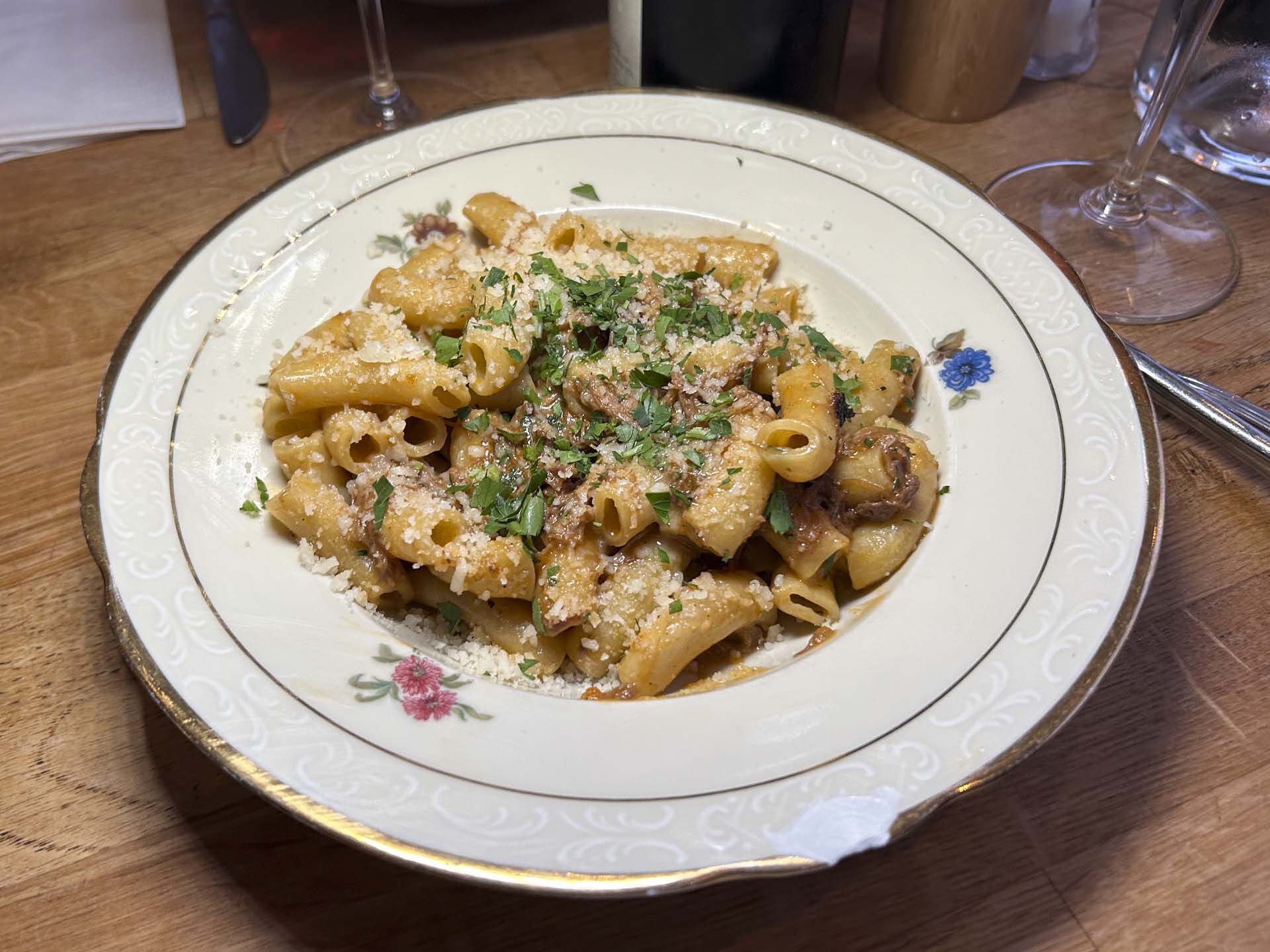 En portion andepasta hos Ugly Pastabar