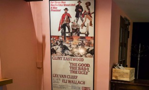 Klassisk Clint-plakat på Ugly Pastabar