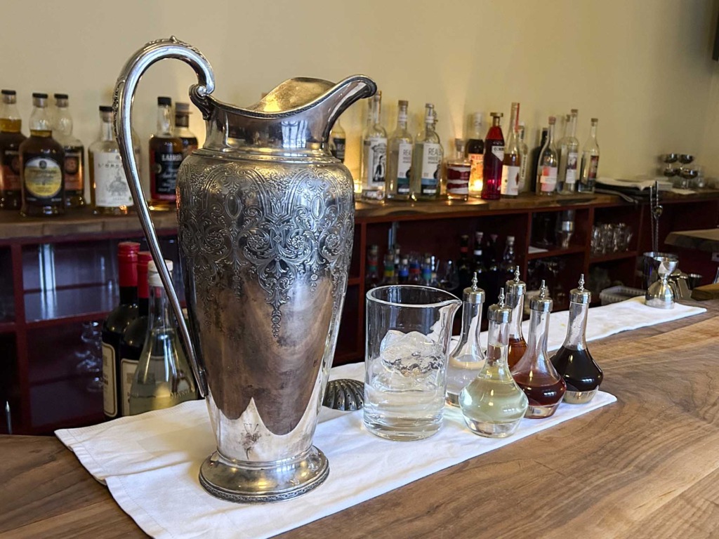 Vin- og cocktailbaren hos Bar Piatto i Mejlgade