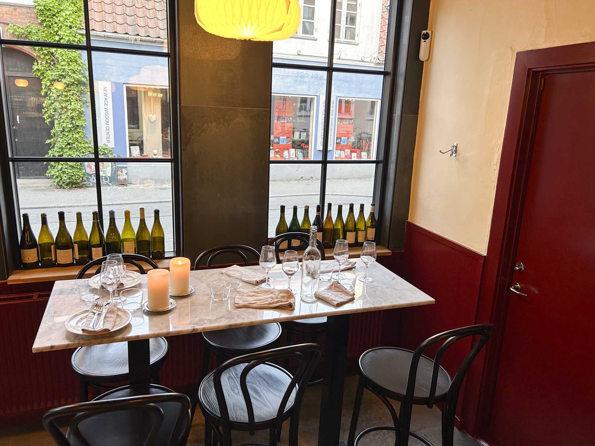 Et højborg hos Bar Piatto i Mejlgade