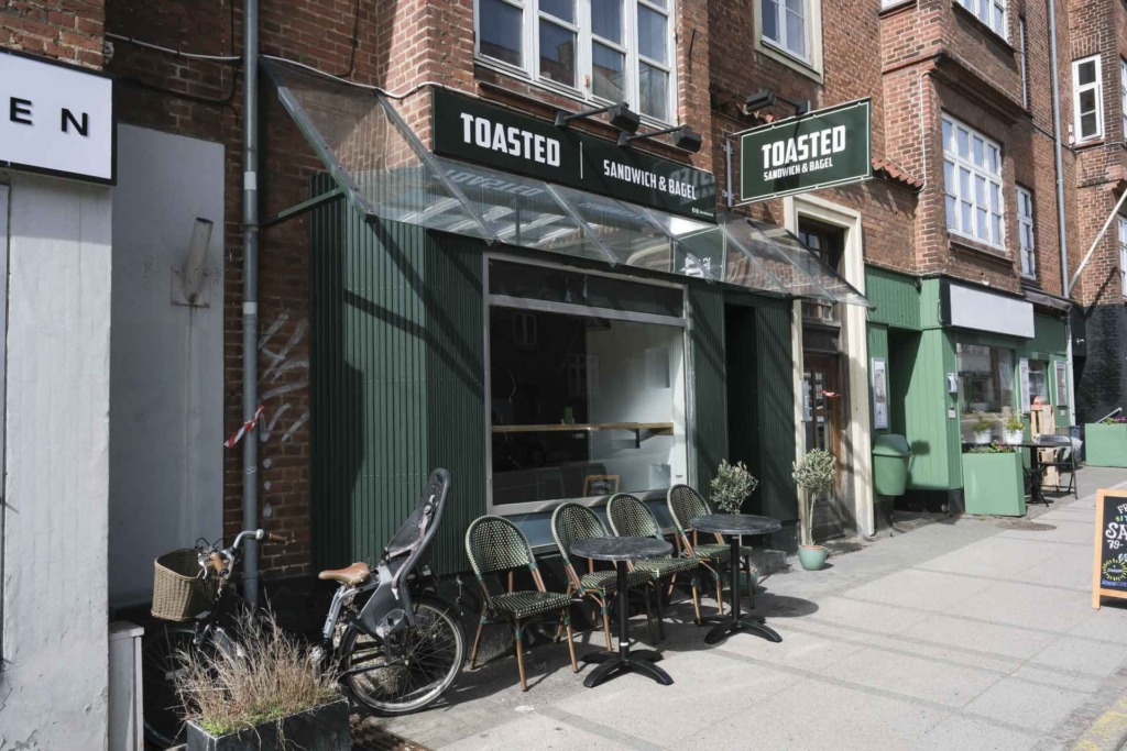 Toasted Sandwich & Bagel på Trøjborg en forårsdag