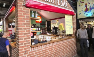 Her ser du hytten i mursten som er Kaffebaren i Aarhus Street Food