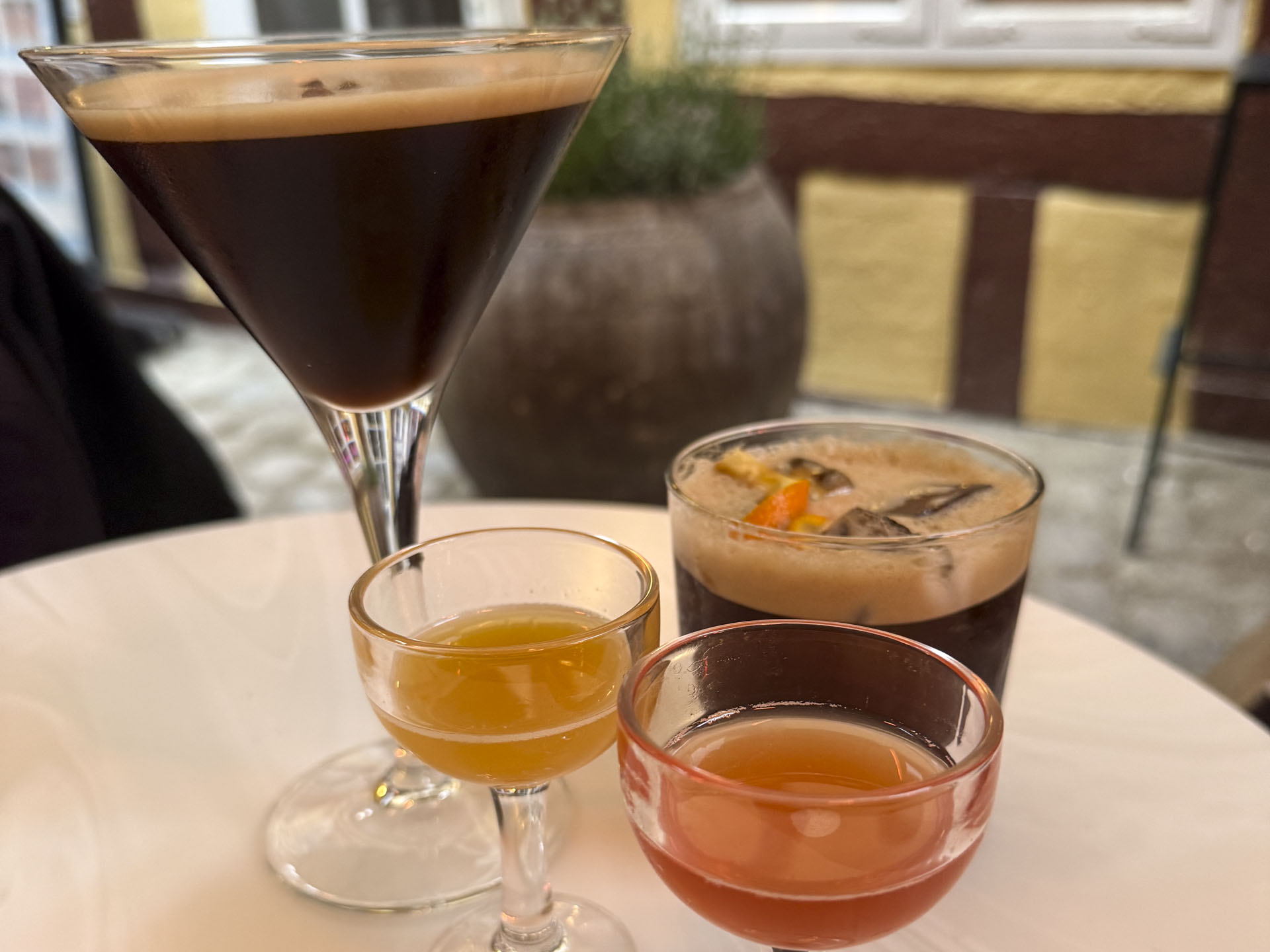 Drinks og shots hos YOYO i Vestergade
