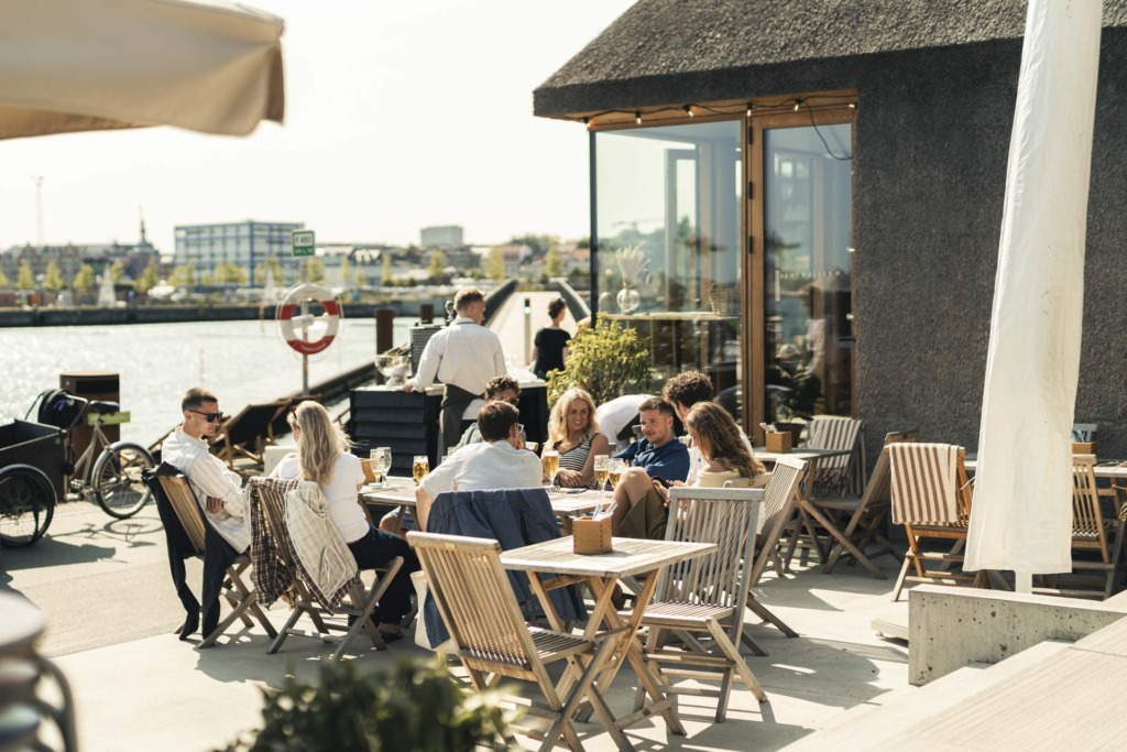 Skovmøllen Ø ligger ved bassin 7 på den gamle havn i Aarhus