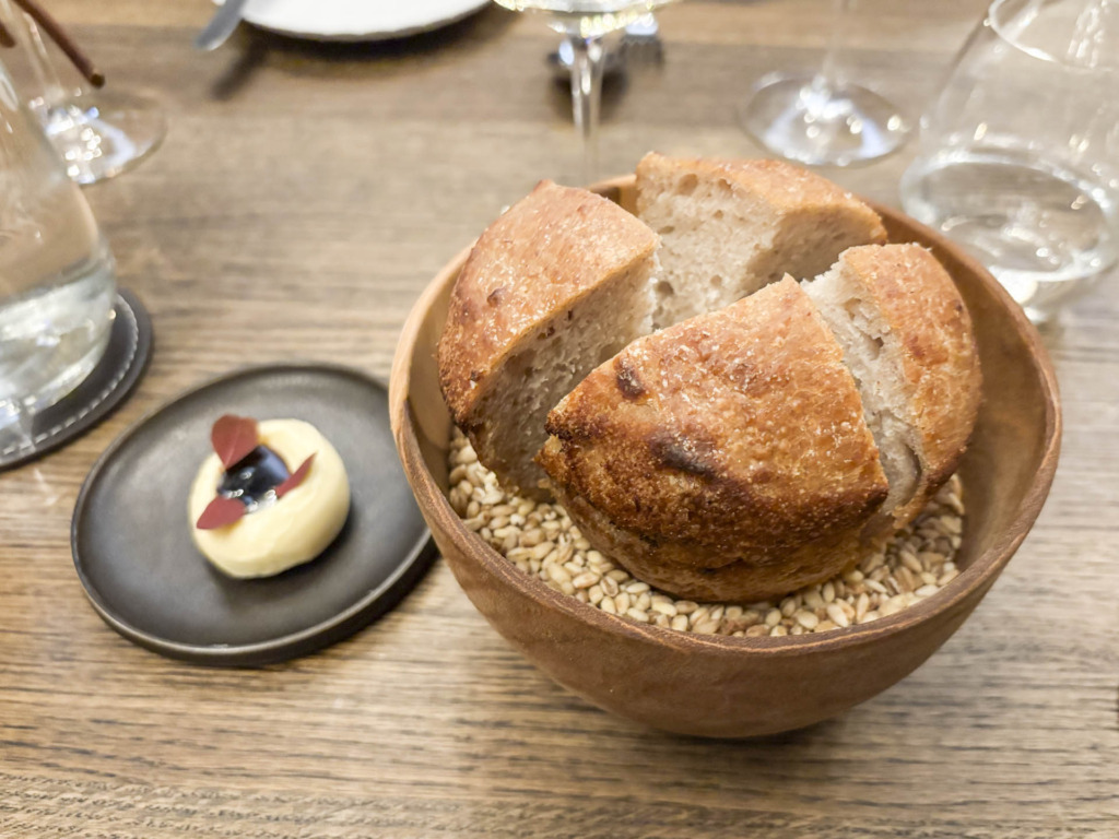 En brødservering hos Gastromé Aarhus