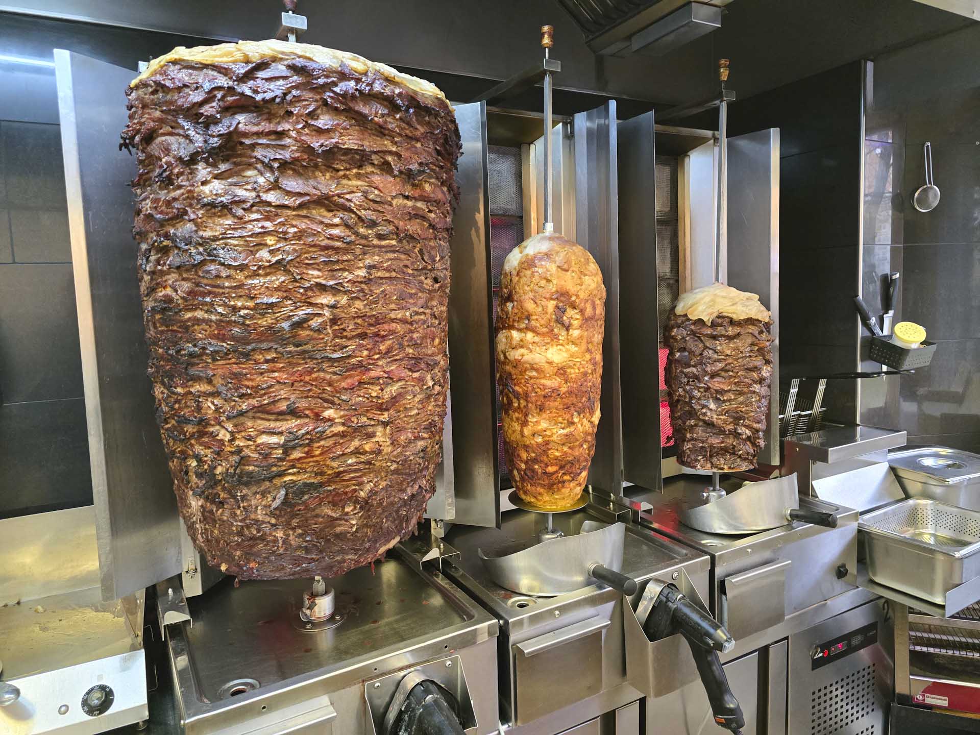 De tre kødspyd hos Shawarma King i Aarhus C