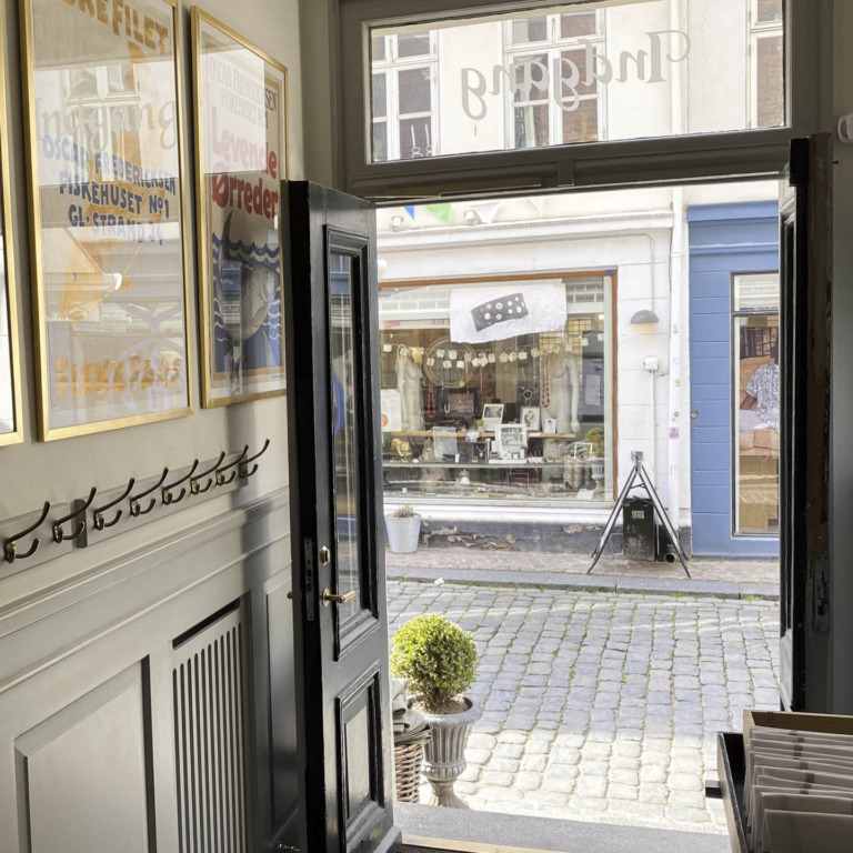 Mefisto Restaurant & Gårdhave 20-10