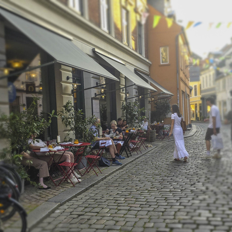 Mefisto Restaurant & Gårdhave 20-11