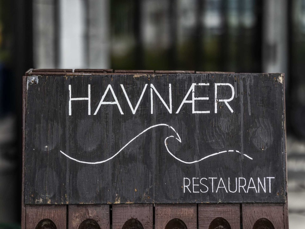 Det gamle flotte skilt p&aring; Havn&aelig;r p&aring; Aarhus &Oslash;