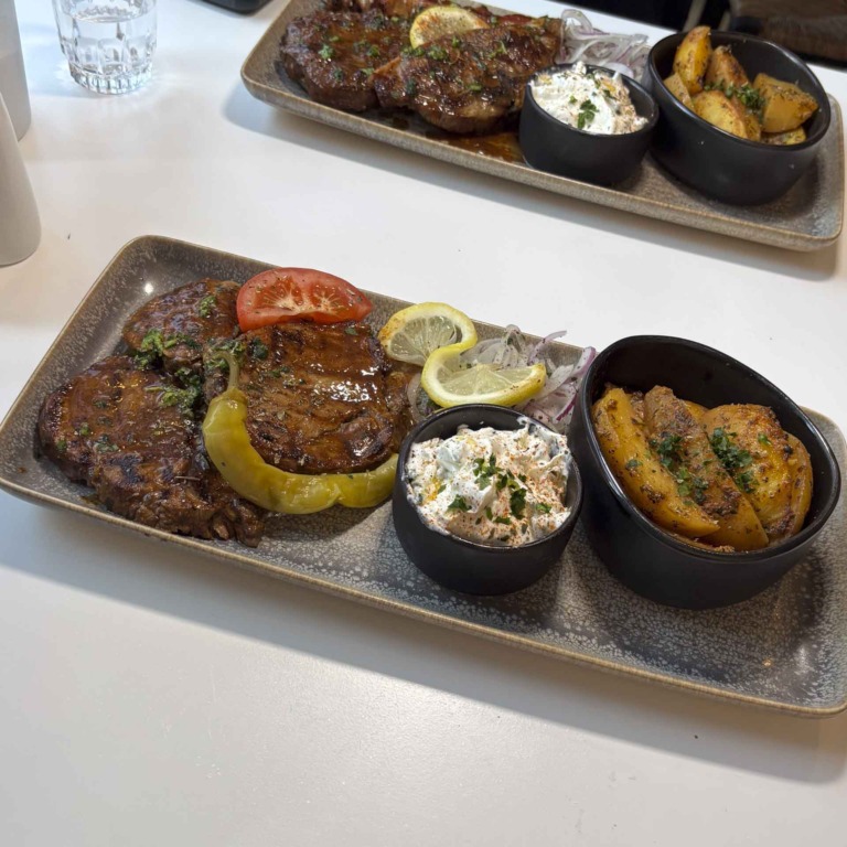 Sevags Gr&aelig;keren på Tr&oslash;jborg-19