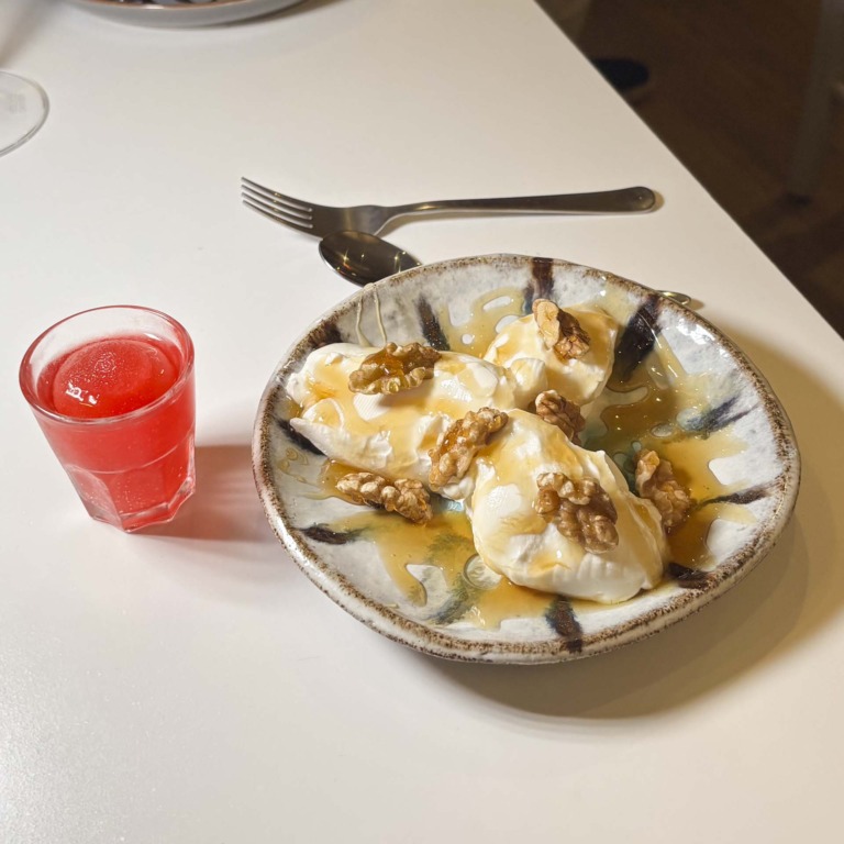 En gr&aelig;sk dessert
