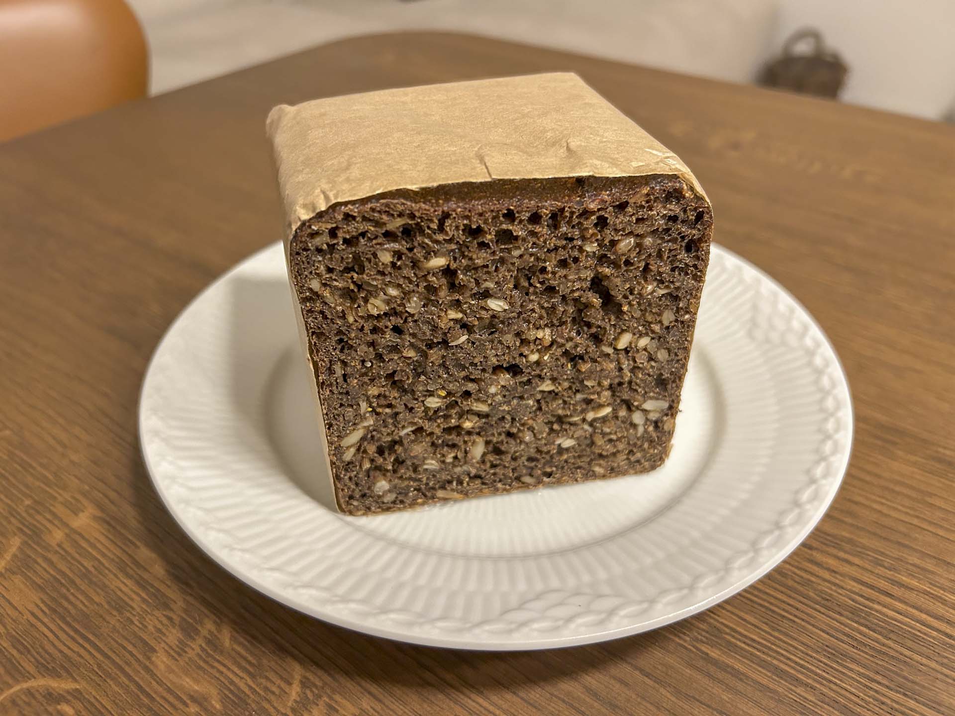 Der var god smag, intet spor af klæghed og en tilstedeværende, men dog tynd skorpe.