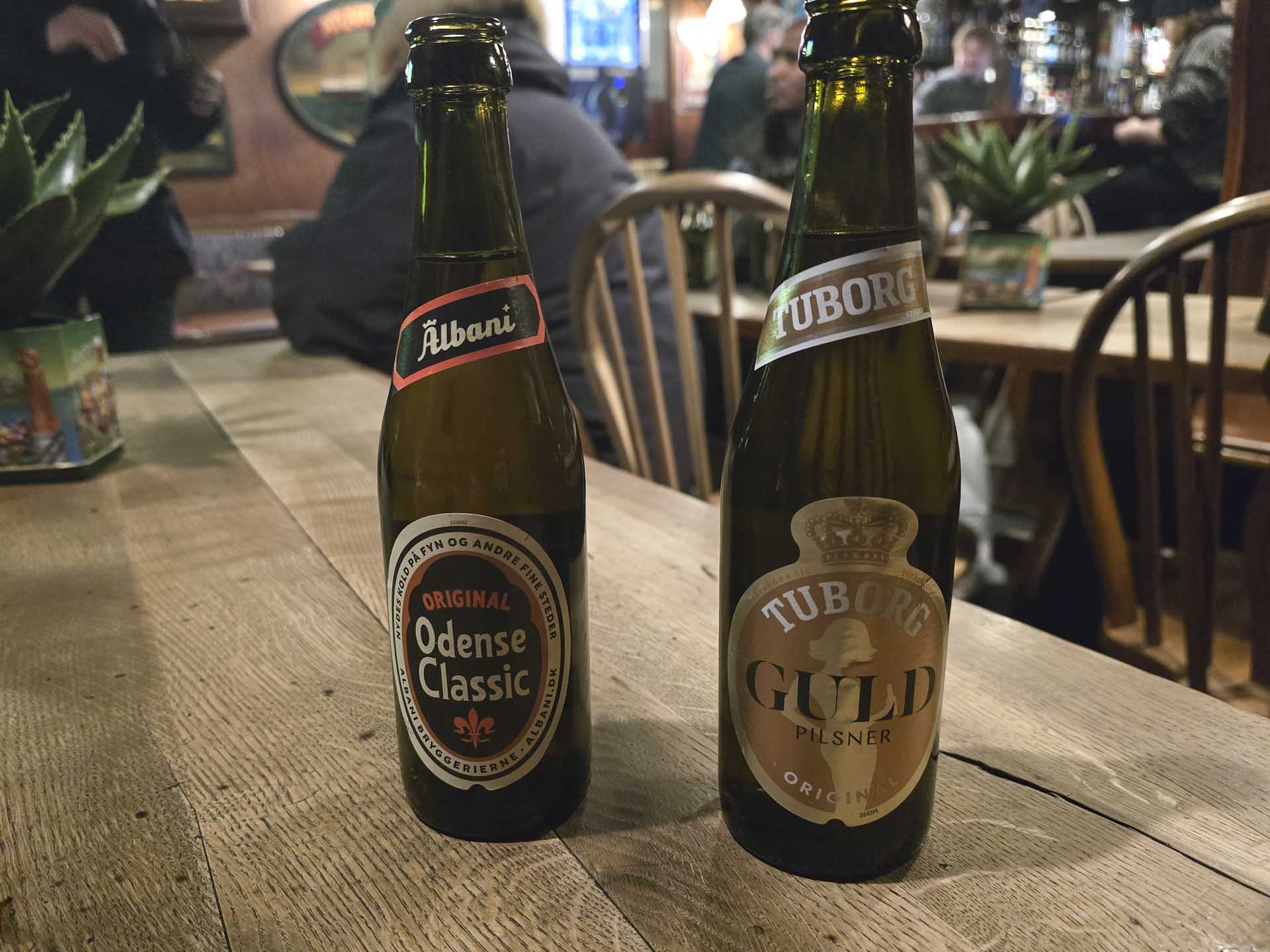 Et par bajere hos Jacob Skomager i Aarhus C