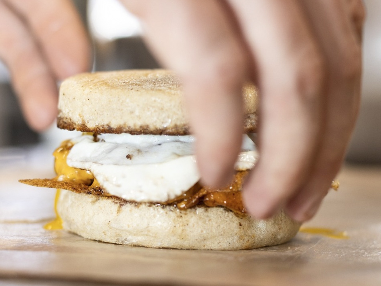 En Sunrise muffin på grillen