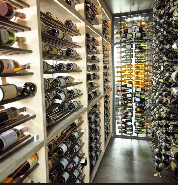 Vinreol p&aring; Tiende