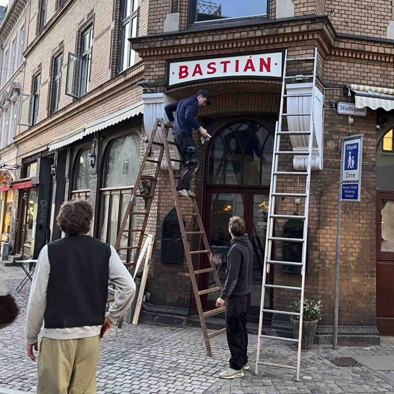 Bastián i Klostergade 2-6