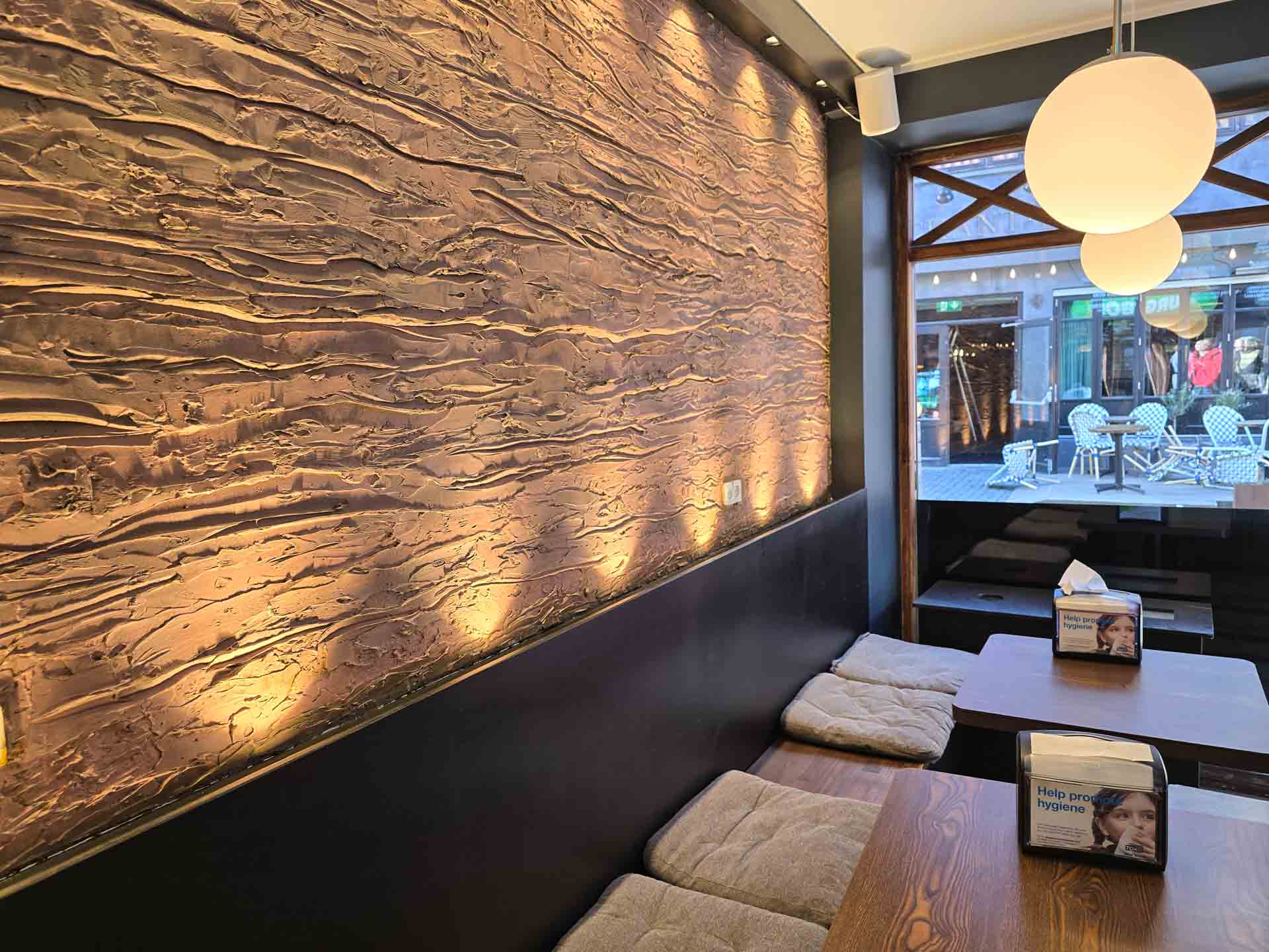 Her ser man indretningen hos Burger Boss i Aarhus C