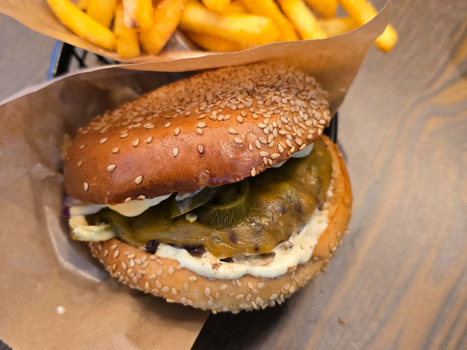 Chili Cheese-burgeren hos Burger Boss