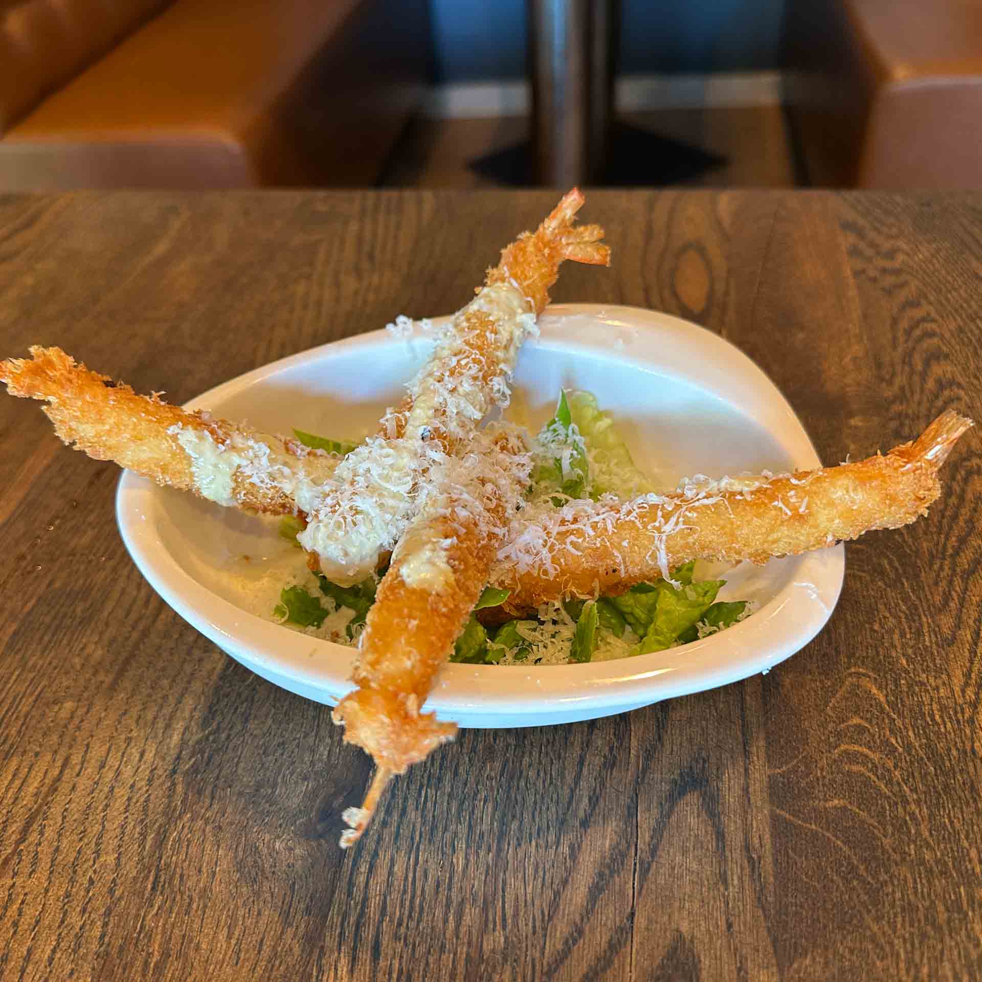 Friterede rejer på spyd hos Restaurant Socios i Aarhus C