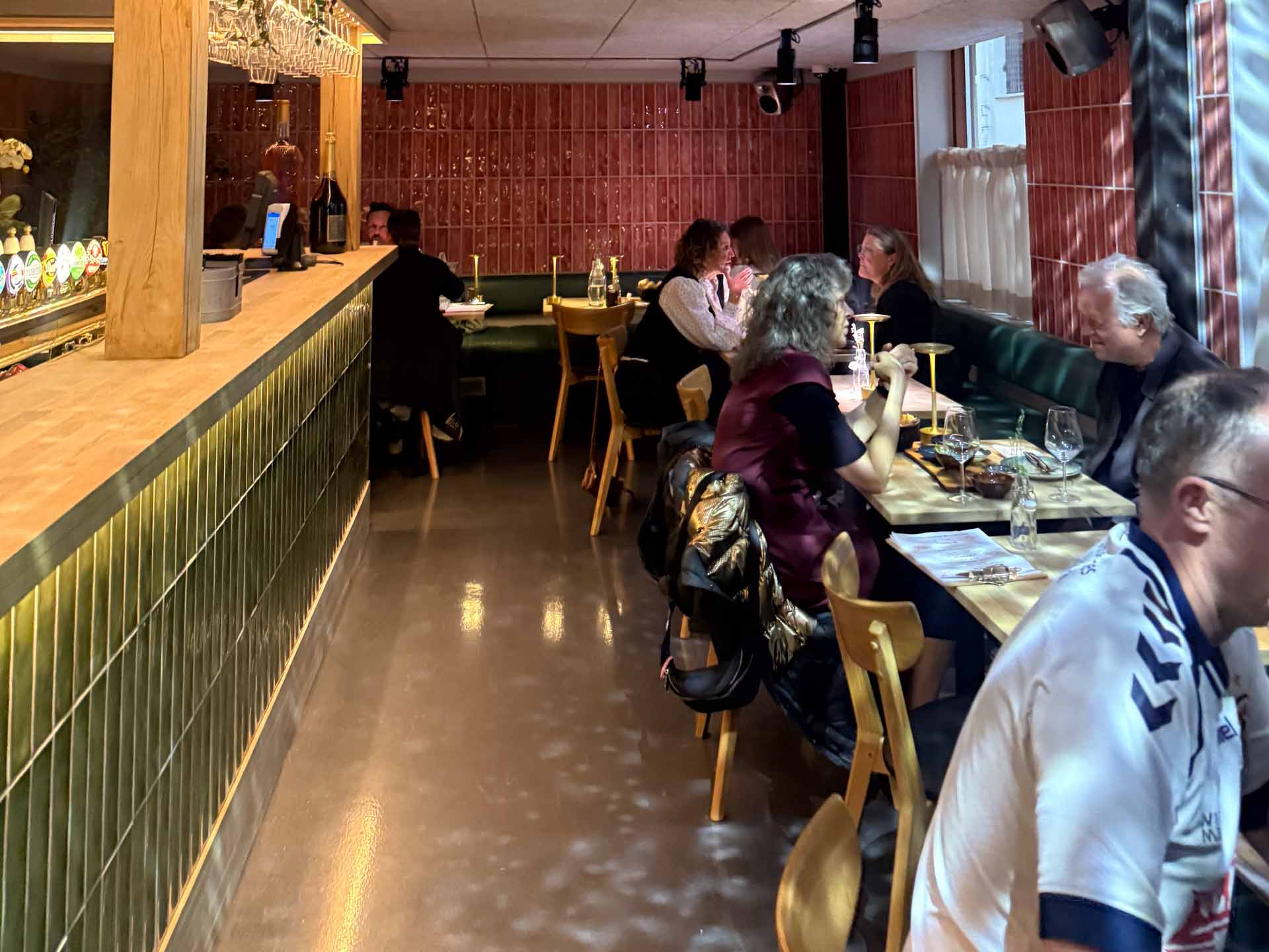 Bar Rolo Tapas & Winehouse i Aarhus C er byens nyeste vinbar.