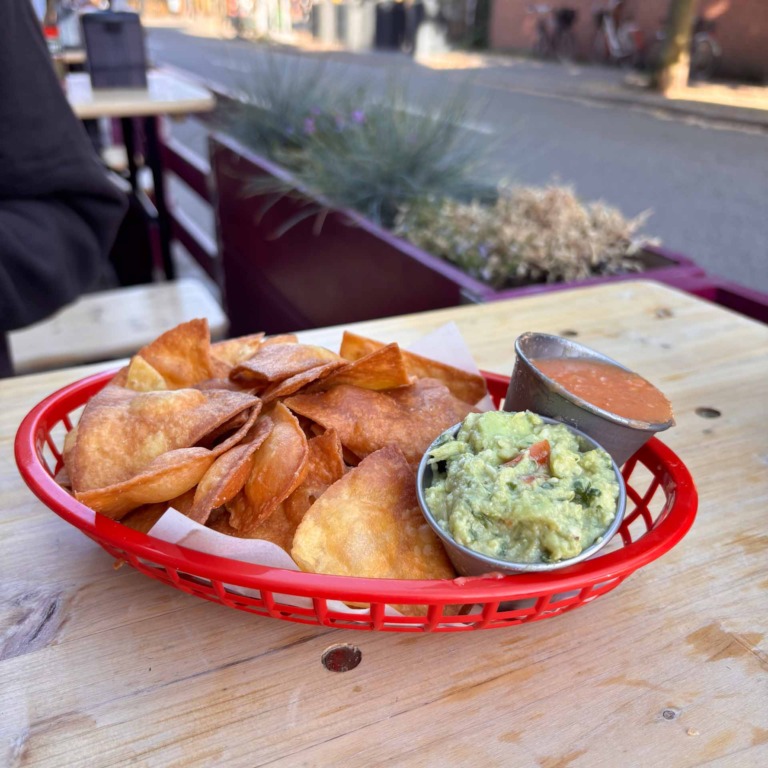 Alma Taqueria & Bar-5