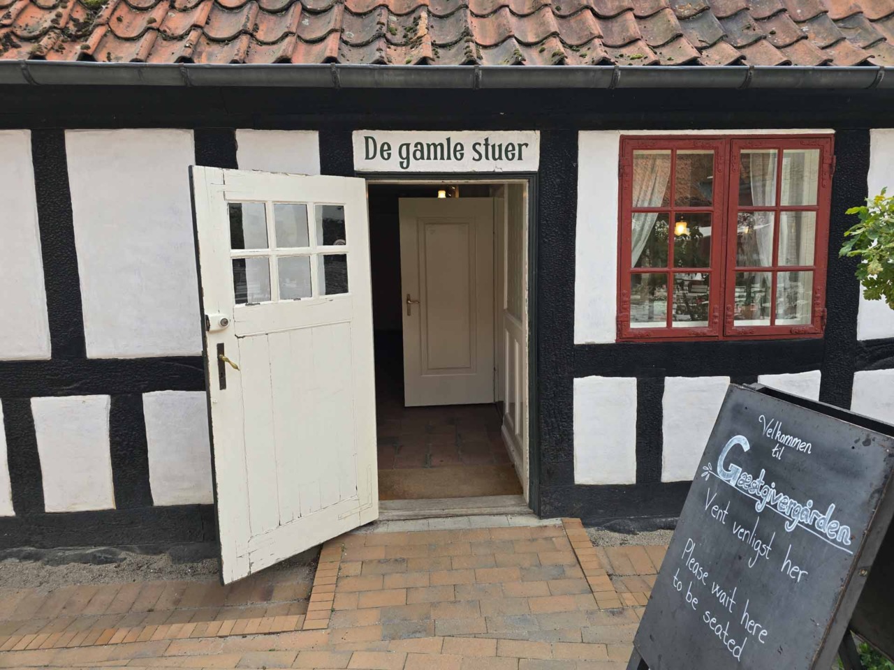 3 retter og jazz i Gæstgivergården