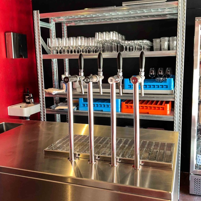 Fad&oslash;lshaner p&aring; st&aring;lbaren hos Ratata Bar i N&oslash;rre All&eacute; i Aarhus
