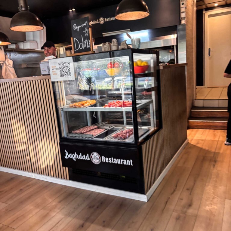 K&oslash;ledisk og disk hos Baghdad Restaurant